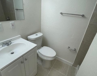 6416 Sw 24th Street - Photo Thumbnail 18