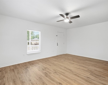 920 E Chaffin Street - Photo Thumbnail 13