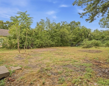 920 E Chaffin Street - Photo Thumbnail 20