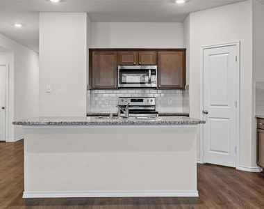 110 Alydar Lane - Photo Thumbnail 21