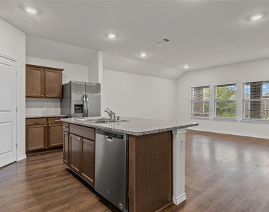 110 Alydar Lane - Photo Thumbnail 17