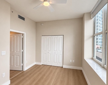 511 Se 5th Avenue - Photo Thumbnail 11
