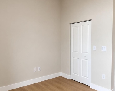 511 Se 5th Avenue - Photo Thumbnail 15