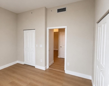 511 Se 5th Avenue - Photo Thumbnail 14