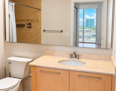 511 Se 5th Avenue - Photo Thumbnail 9