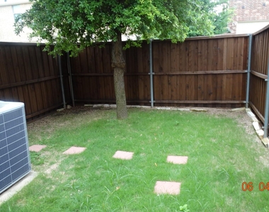 3412 Porter Creek - Photo Thumbnail 13
