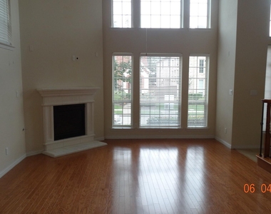3412 Porter Creek - Photo Thumbnail 2