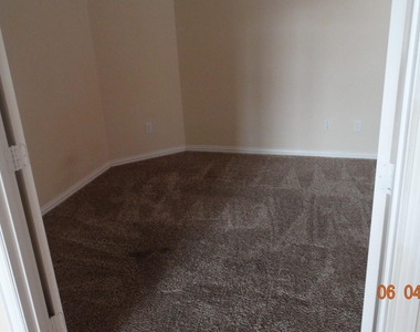 3412 Porter Creek - Photo Thumbnail 3