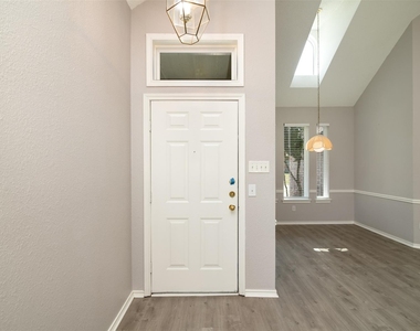 1329 Maywood Court - Photo Thumbnail 3