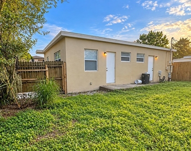 1711 Nw 7th Street - Photo Thumbnail 14