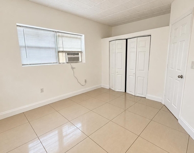 1711 Nw 7th Street - Photo Thumbnail 8