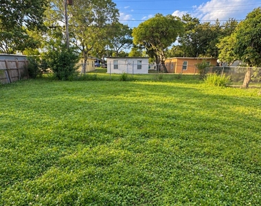 1711 Nw 7th Street - Photo Thumbnail 15