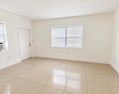 1711 Nw 7th Street - Photo Thumbnail 5