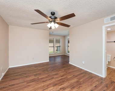 416 Lincoln Drive - Photo Thumbnail 10
