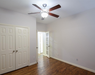 926 Sloan Drive - Photo Thumbnail 17