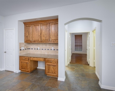 926 Sloan Drive - Photo Thumbnail 16