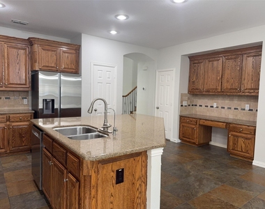 926 Sloan Drive - Photo Thumbnail 2
