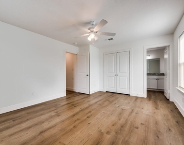 108 James Court - Photo Thumbnail 17