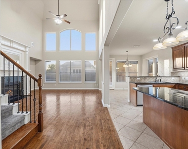 201 Chatfield Drive - Photo Thumbnail 8