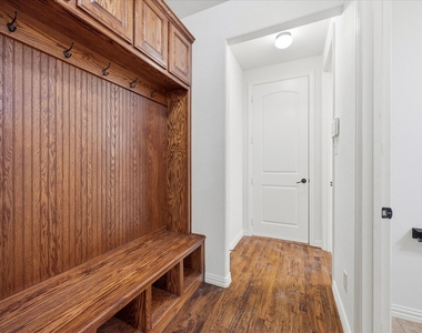 201 Chatfield Drive - Photo Thumbnail 18