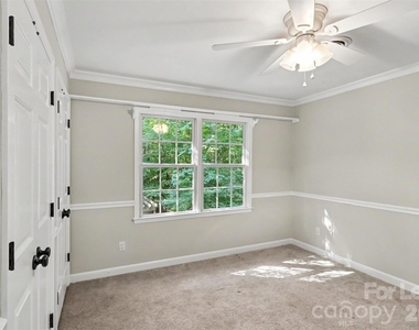 5812 Camelot Road - Photo Thumbnail 24
