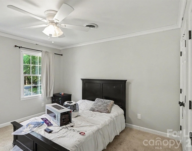 5812 Camelot Road - Photo Thumbnail 29