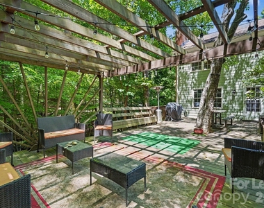 5812 Camelot Road - Photo Thumbnail 32
