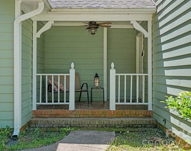 5812 Camelot Road - Photo Thumbnail 2