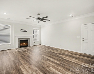 113 Stowe Road - Photo Thumbnail 6
