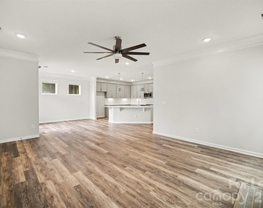 113 Stowe Road - Photo Thumbnail 15