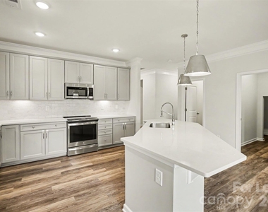 113 Stowe Road - Photo Thumbnail 13