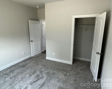 1136 Ashe Meadow Drive - Photo Thumbnail 29