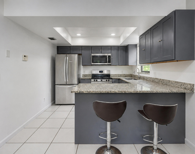 3768 Mil Lake Court - Photo Thumbnail 6