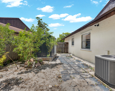 3768 Mil Lake Court - Photo Thumbnail 23