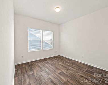 219 Canada Drive - Photo Thumbnail 21