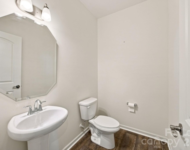 219 Canada Drive - Photo Thumbnail 23