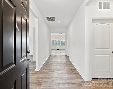 219 Canada Drive - Photo Thumbnail 2