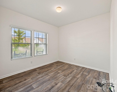 219 Canada Drive - Photo Thumbnail 22