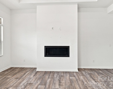 219 Canada Drive - Photo Thumbnail 18