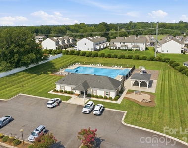 219 Canada Drive - Photo Thumbnail 31