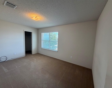 2329 Ash Grove Trail - Photo Thumbnail 17