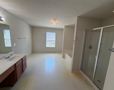 2329 Ash Grove Trail - Photo Thumbnail 13