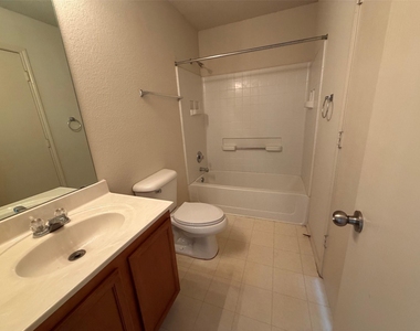 2329 Ash Grove Trail - Photo Thumbnail 15