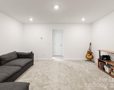 2950 Clyde Drive - Photo Thumbnail 17