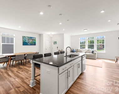 2950 Clyde Drive - Photo Thumbnail 12