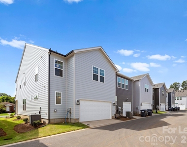 2950 Clyde Drive - Photo Thumbnail 31