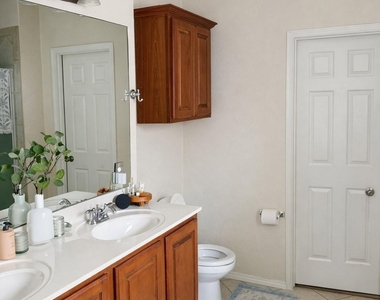 15712 Ringdove Court - Photo Thumbnail 3