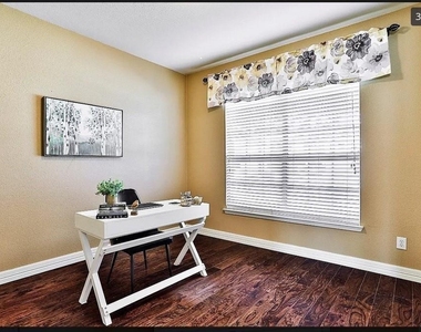 15712 Ringdove Court - Photo Thumbnail 4