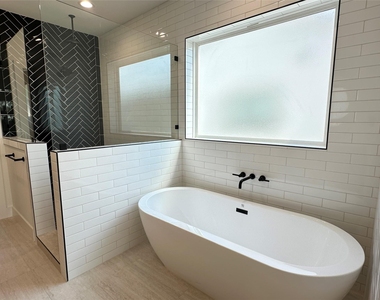 3908 Rochelle Drive - Photo Thumbnail 22