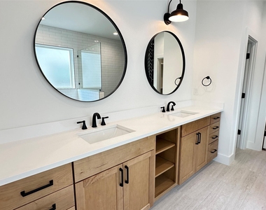 3908 Rochelle Drive - Photo Thumbnail 23